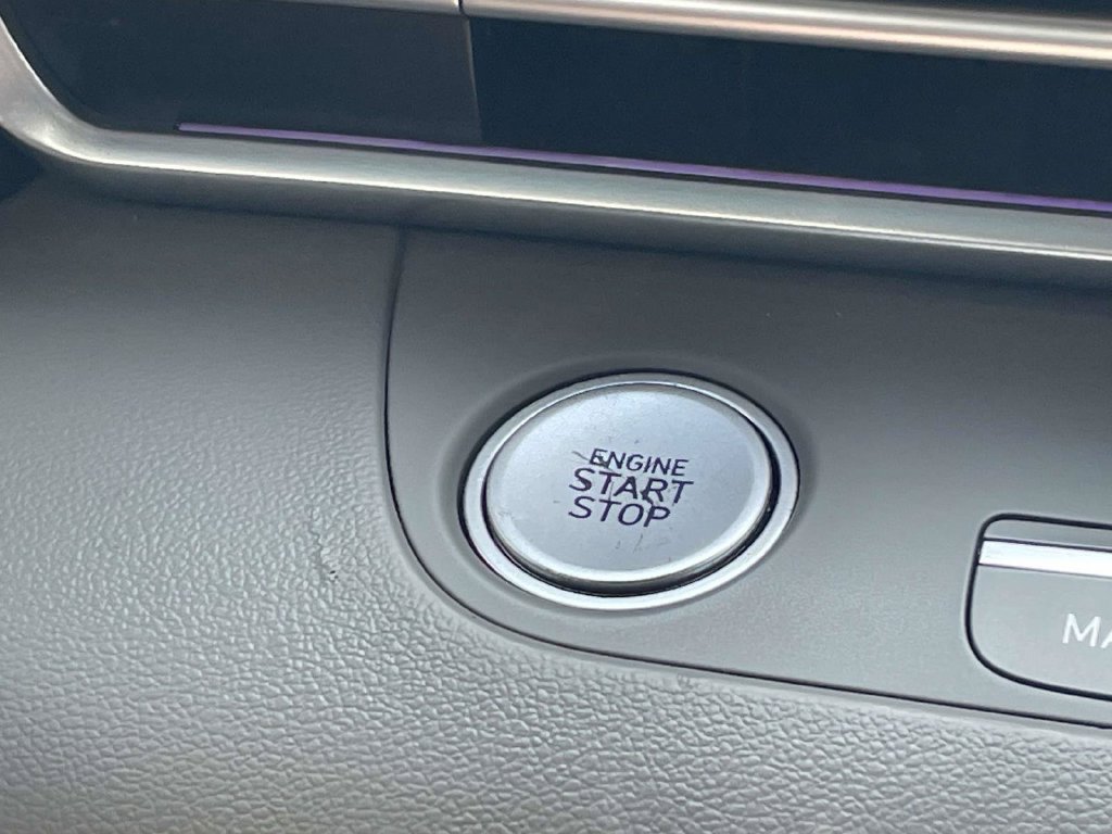 Used 2025 Hyundai Elantra SEL FWD image 20
