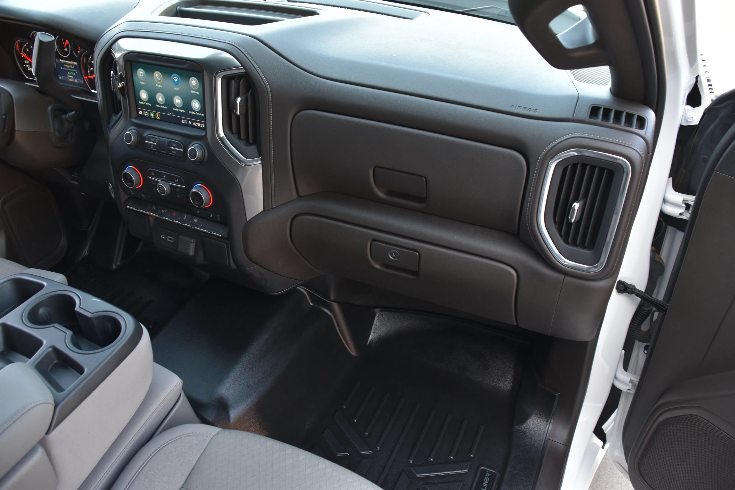 Used 2022 Chevrolet Silverado 1500 LT w/ LPO, Dark Essentials Package AWD/4WD image 21