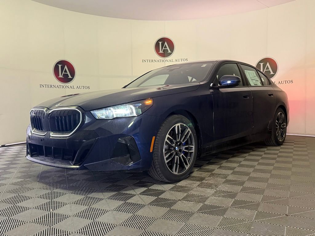 New 2026 BMW 530i xDrive w/ M Sport Package image 3