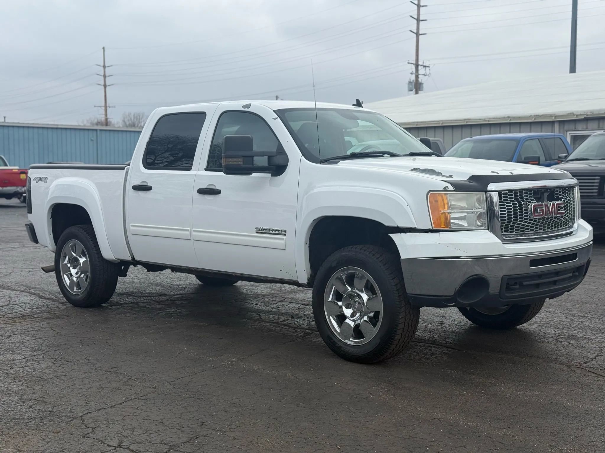 Used 2011 GMC Sierra 1500 SLE w/ Power Tech Package image 3