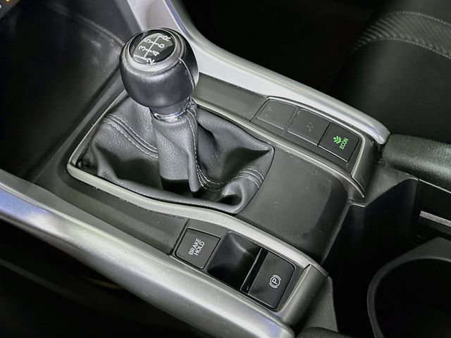 Used 2017 Honda Civic Sport image 18