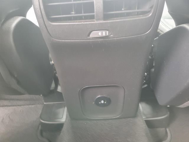 Used 2025 Ford Escape Platinum AWD/4WD image 25