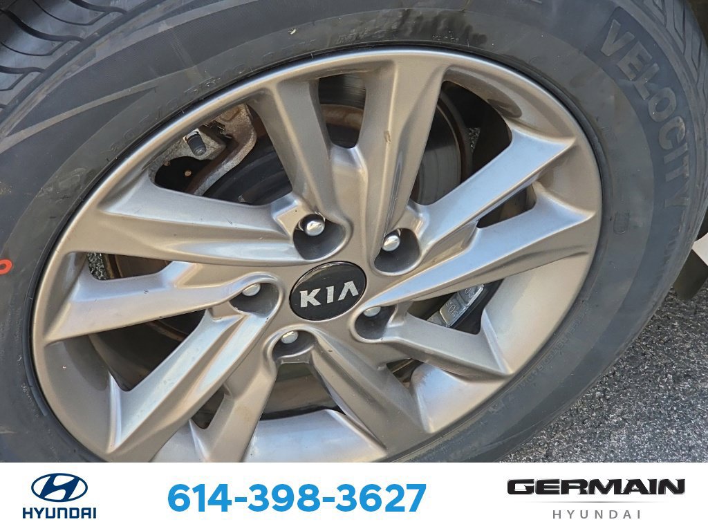 Used 2020 Kia Optima LX FWD image 12