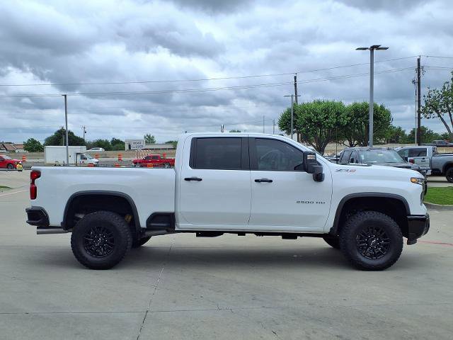 Used 2024 Chevrolet Silverado 2500 ZR2 w/ Technology Package video 2