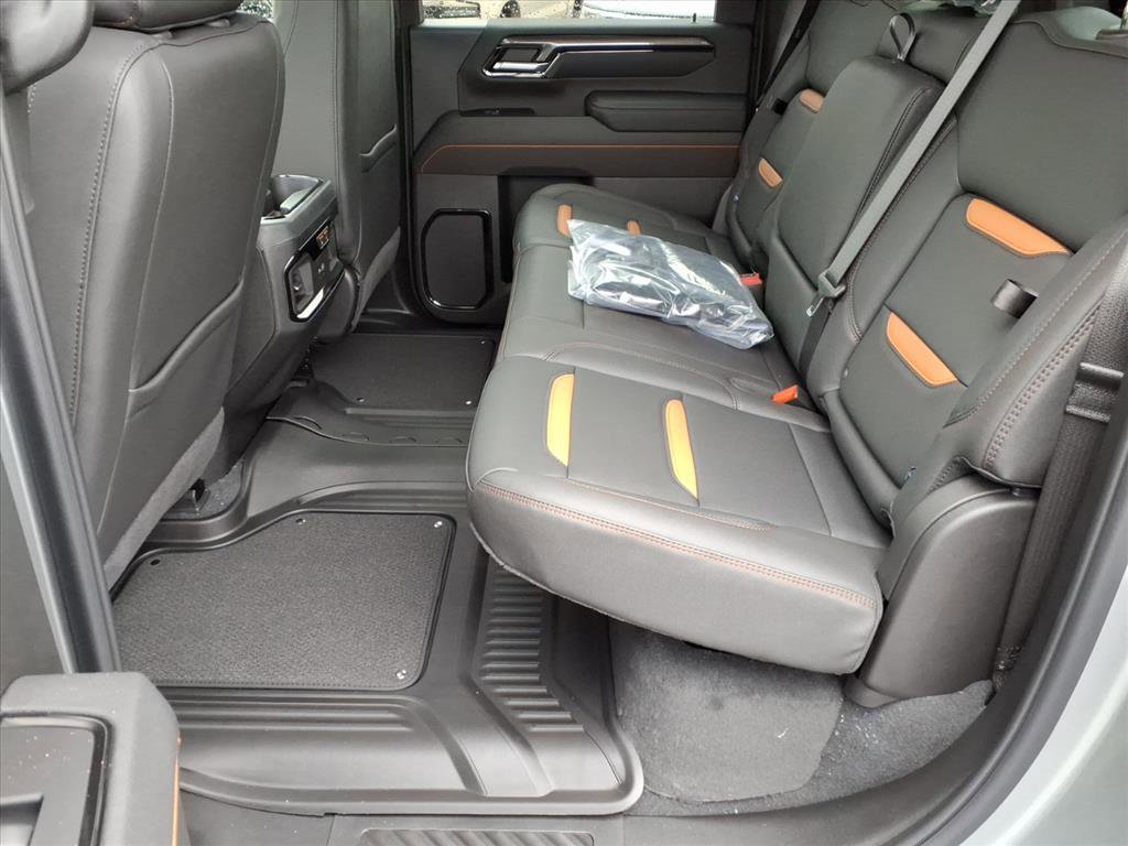 New 2026 GMC Sierra 2500 AT4 w/ AT4 Premium Plus Package image 7