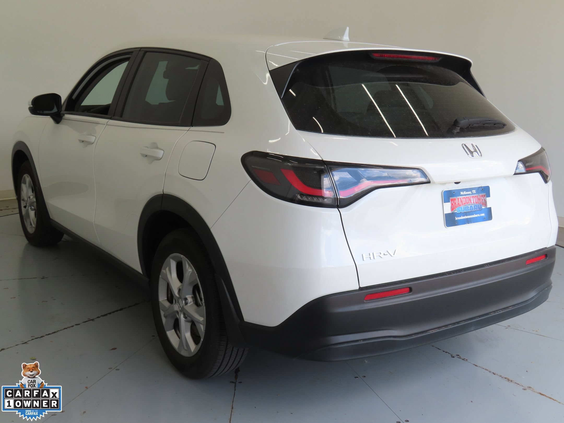 Used 2023 Honda HR-V LX image 6