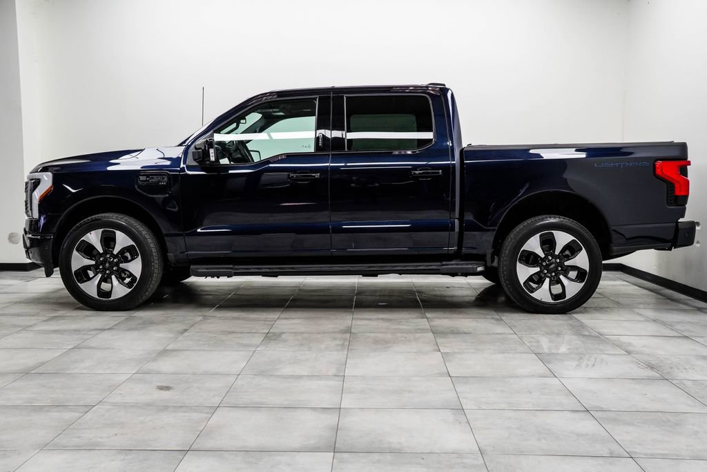 Used 2022 Ford F150 Lightning Platinum image 8