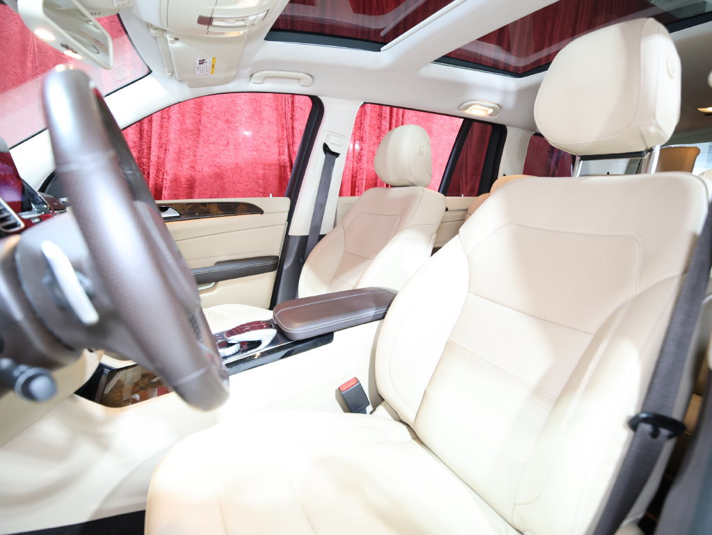 Used 2019 Mercedes-Benz GLS 450 4MATIC image 12