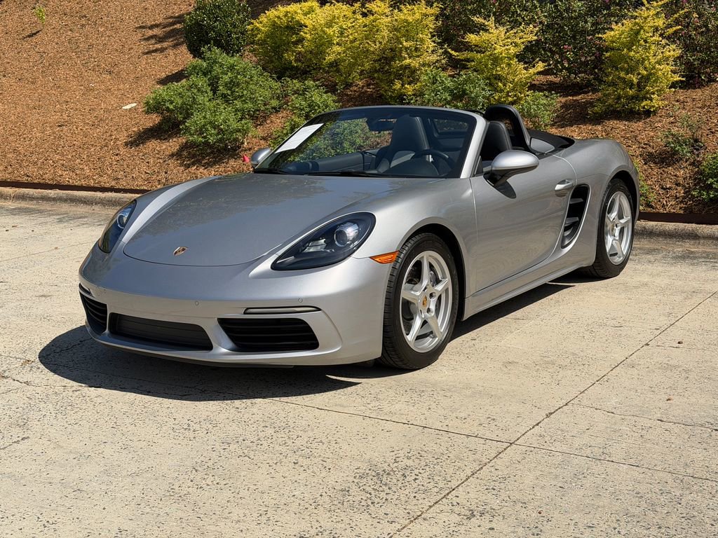 Used 2019 Porsche 718 Boxster RWD image 8