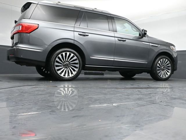 Certified 2021 Lincoln Navigator Reserve w/ Luxury Package AWD/4WD image 45