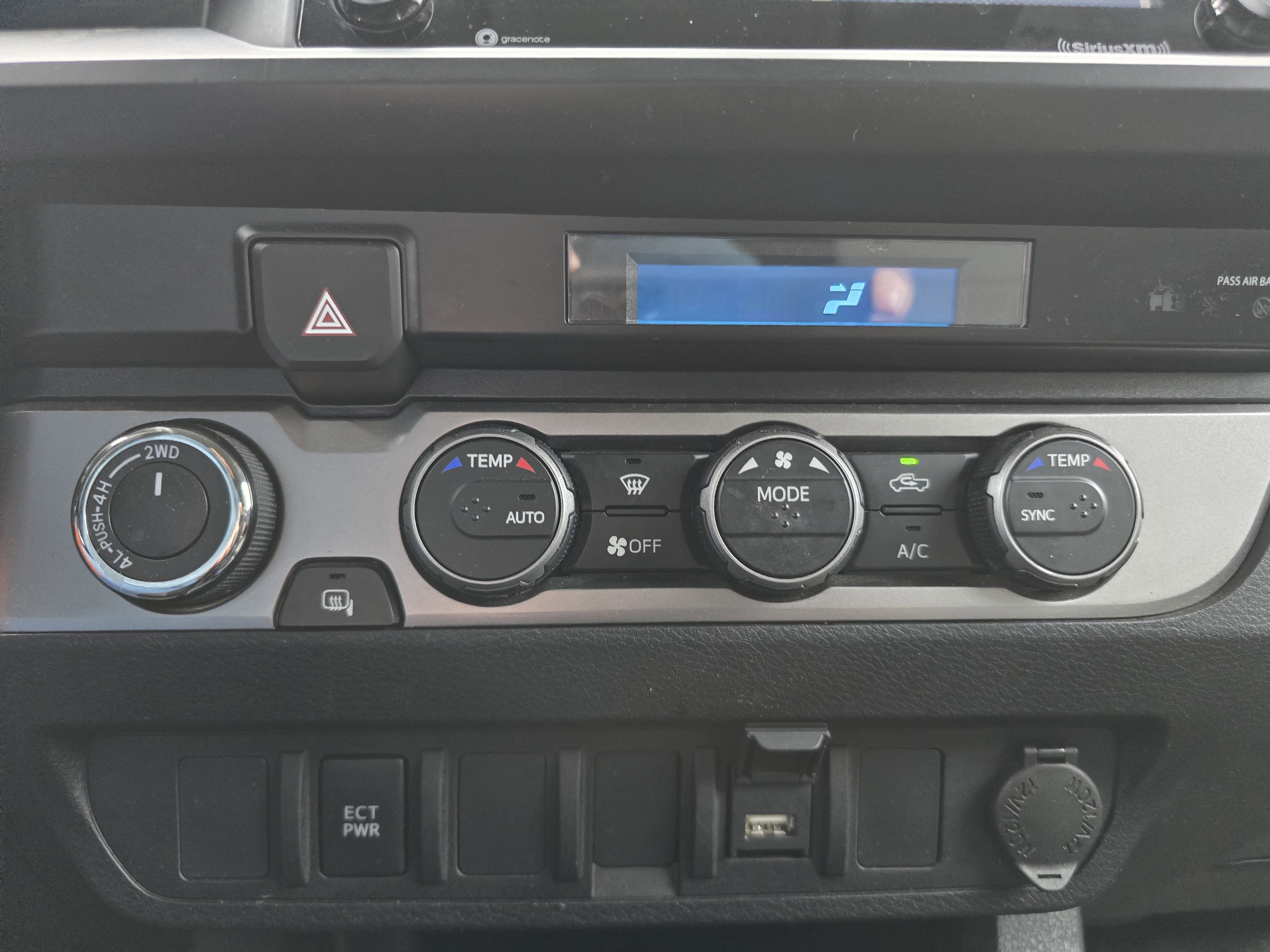 Used 2023 Toyota Tacoma SR AWD/4WD image 18