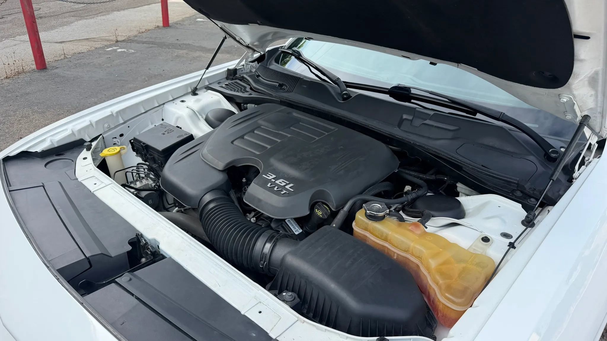 Used 2015 Dodge Challenger SXT RWD image 32