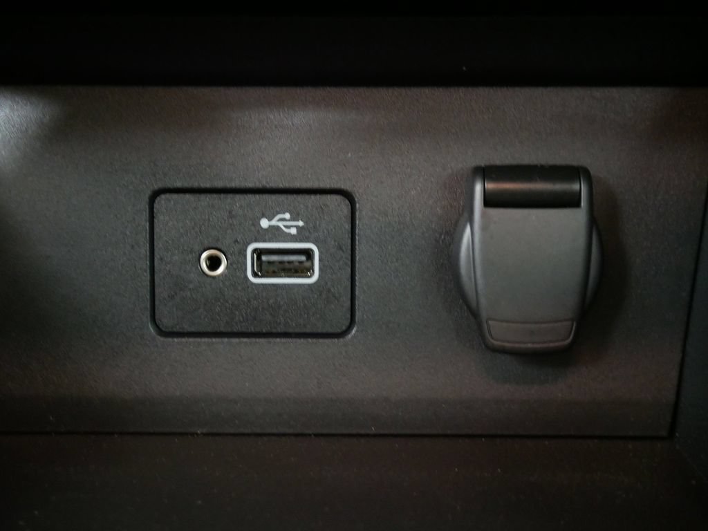Used 2023 Nissan Sentra S FWD image 32