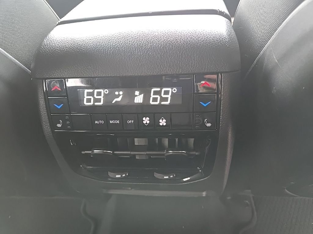 Used 2025 Jeep Grand Cherokee Summit image 89