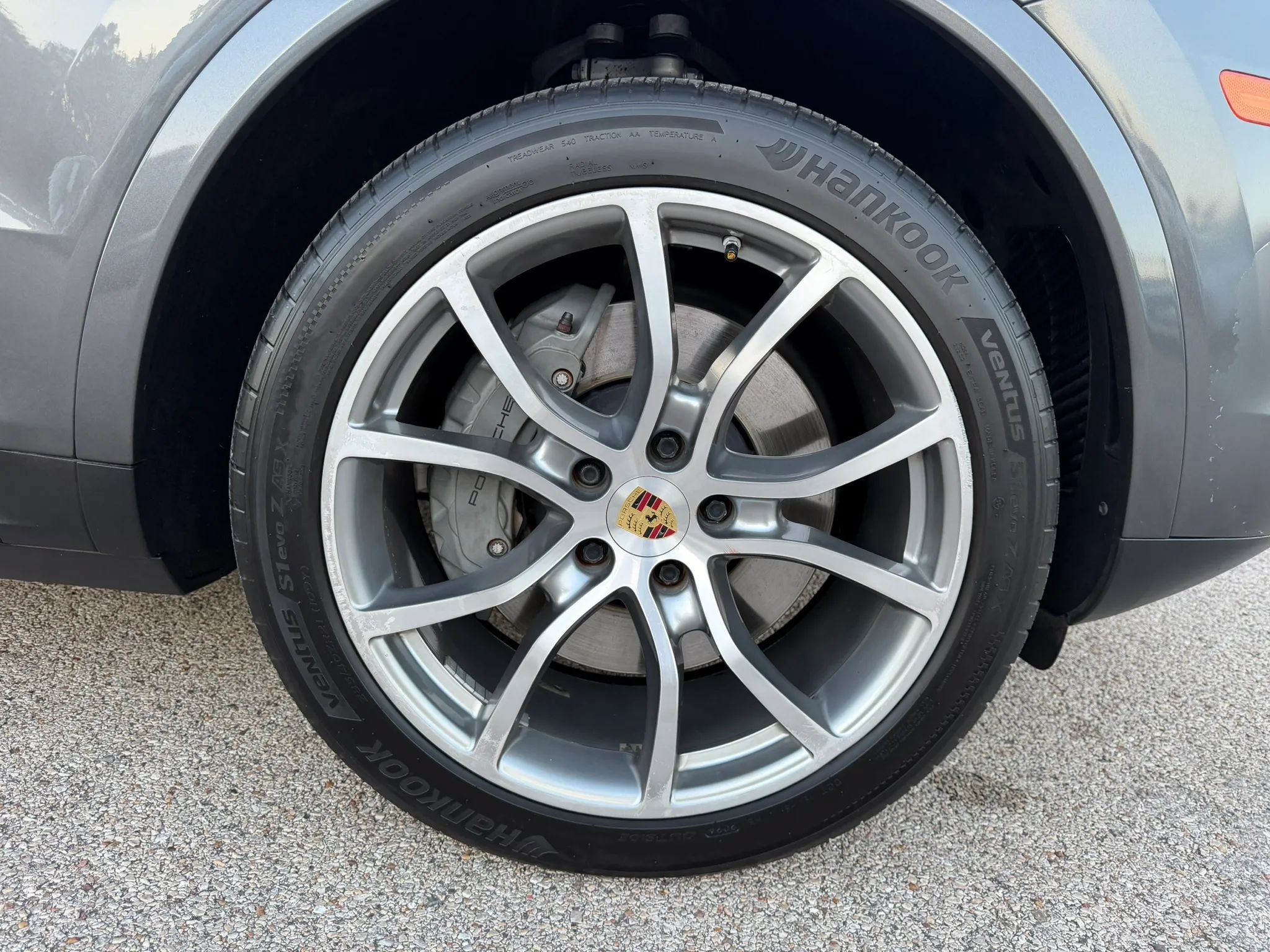 Used 2019 Porsche Cayenne S AWD/4WD image 15