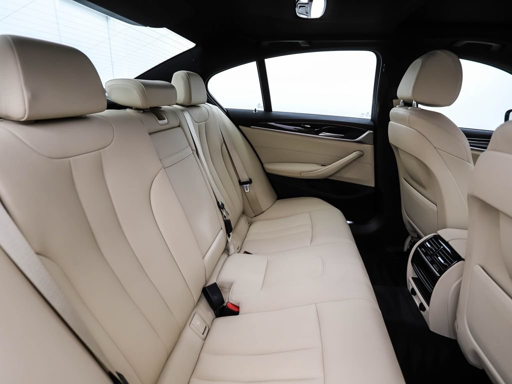 Used 2019 BMW 530i xDrive w/ Convenience Package AWD/4WD image 27