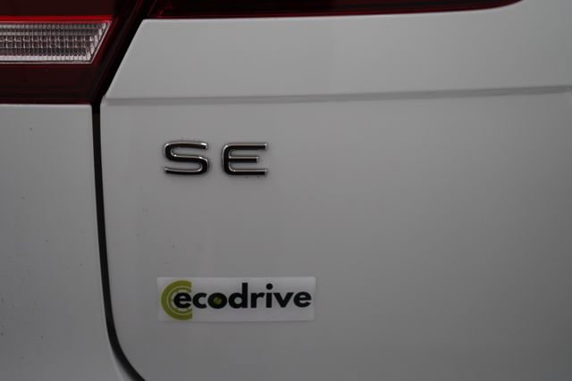 Used 2022 Volkswagen Tiguan SE w/ Panoramic Sunroof Package image 76