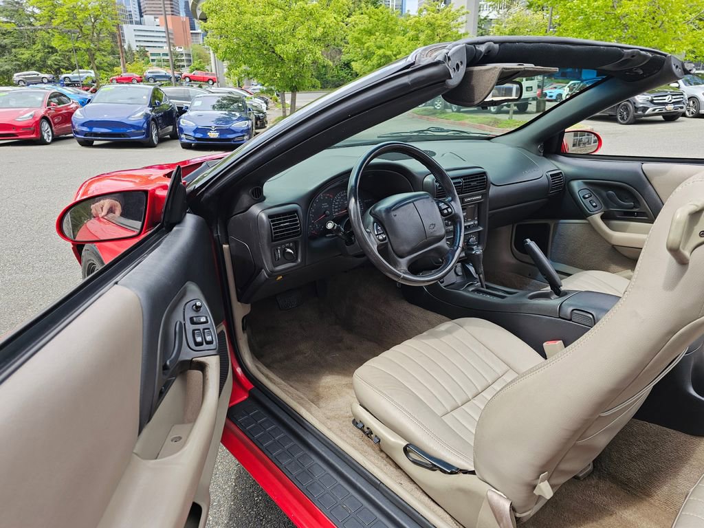 Used 2000 Chevrolet Camaro Z28 image 25