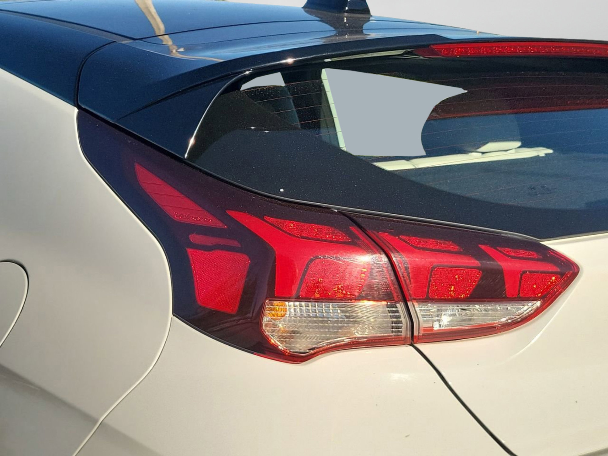 Used 2019 Hyundai Veloster Turbo Ultimate image 6