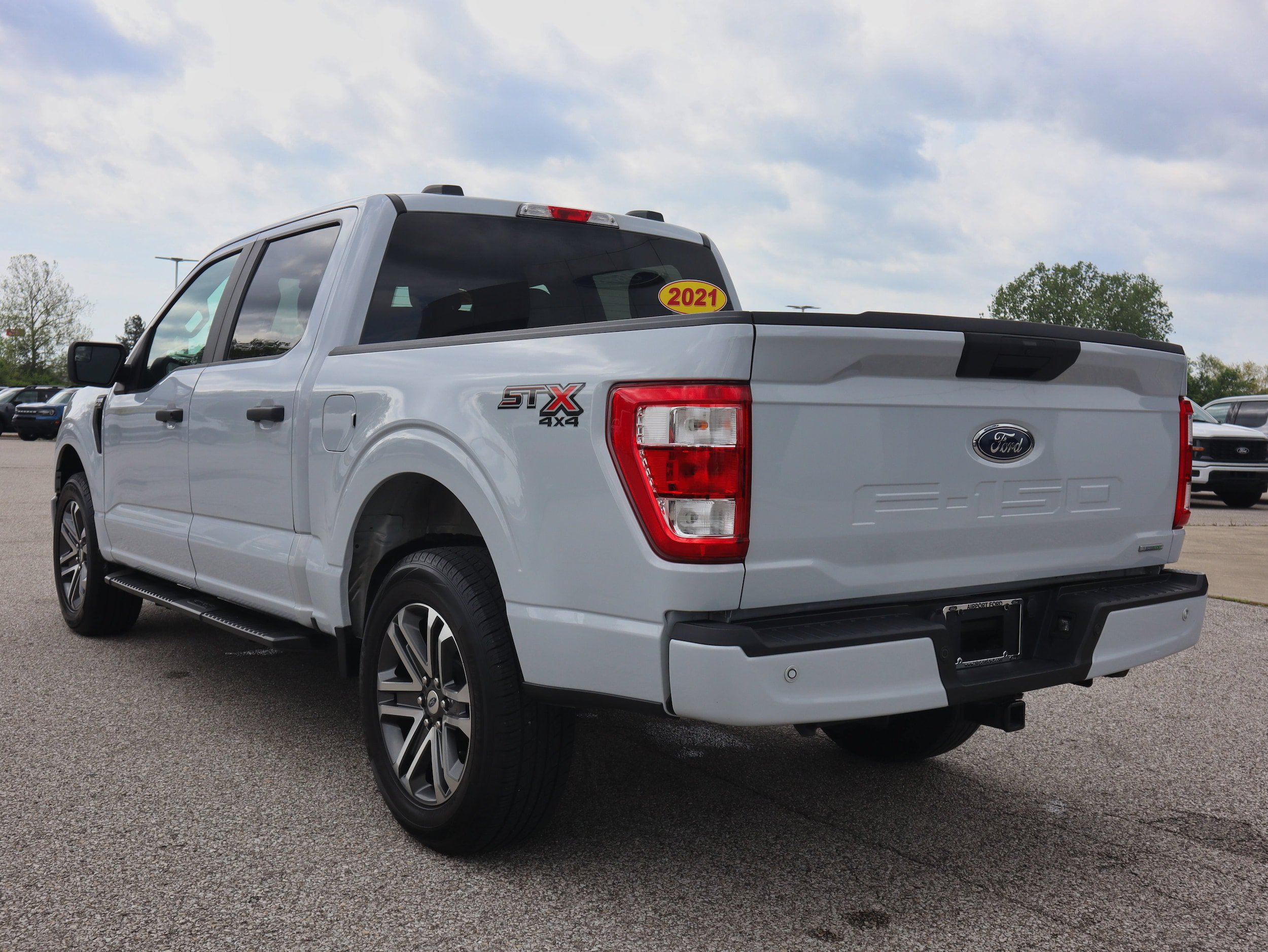 Used 2021 Ford F150 XL w/ STX Appearance Package AWD/4WD image 3