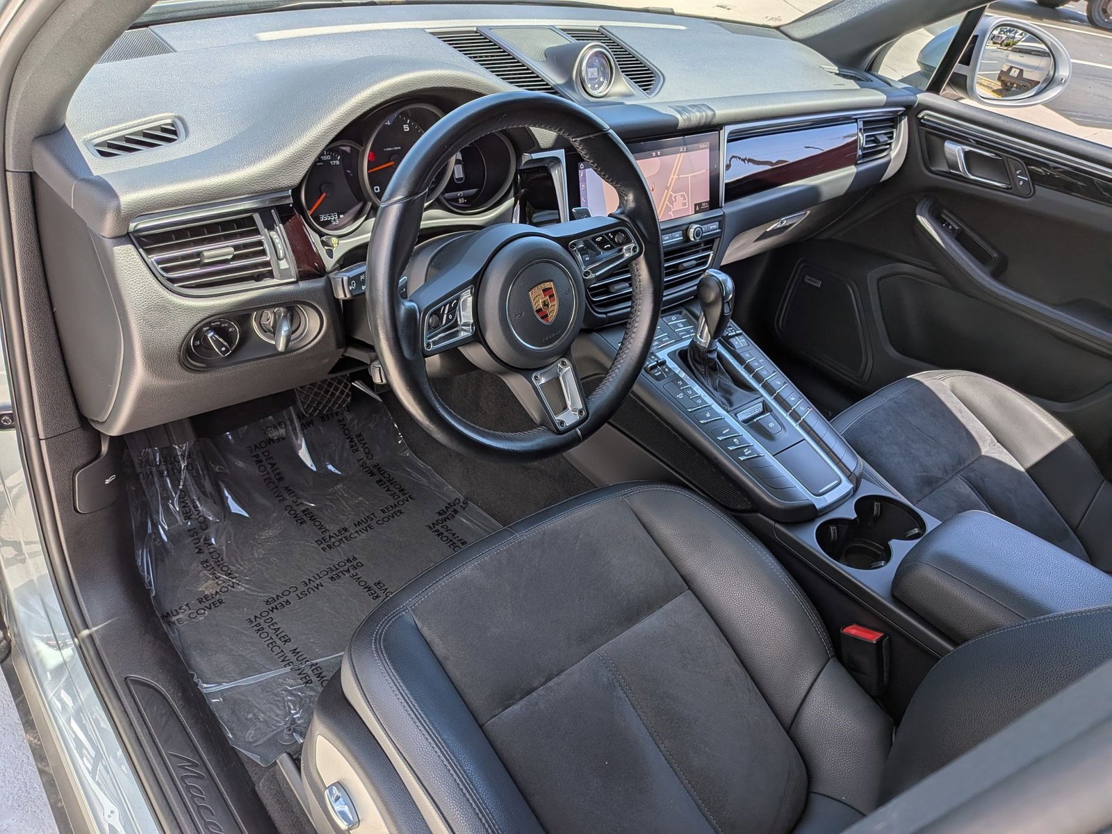 Certified 2019 Porsche Macan AWD/4WD image 4