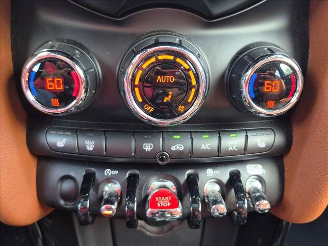 Used 2019 MINI Cooper S w/ Signature Upholstery Package FWD image 11