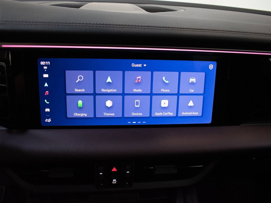 Certified 2025 Porsche Macan 4 Electric image 29