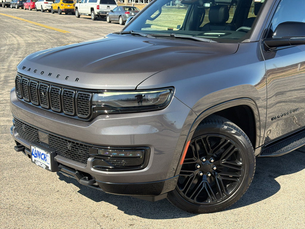 Used 2024 Jeep Wagoneer Series II w/ Convenience Group I image 9
