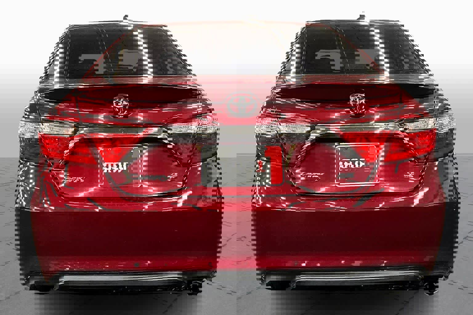 Used 2017 Toyota Camry SE w/ Protection Package (Q2) image 4