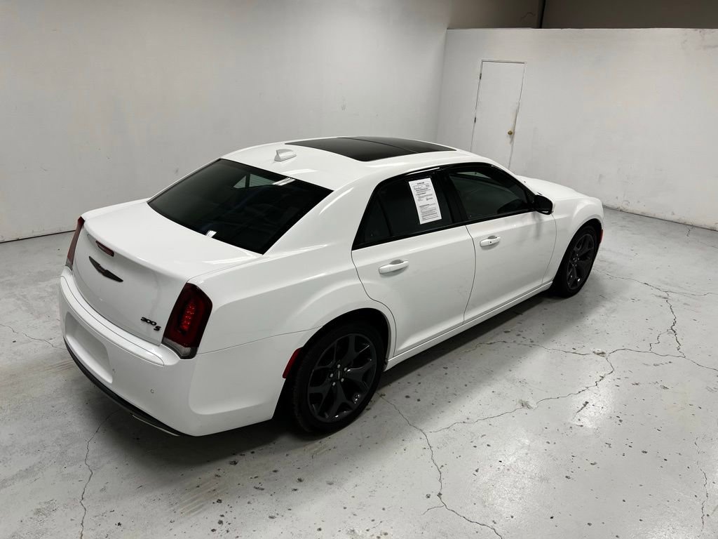 Used 2023 Chrysler 300 S image 2