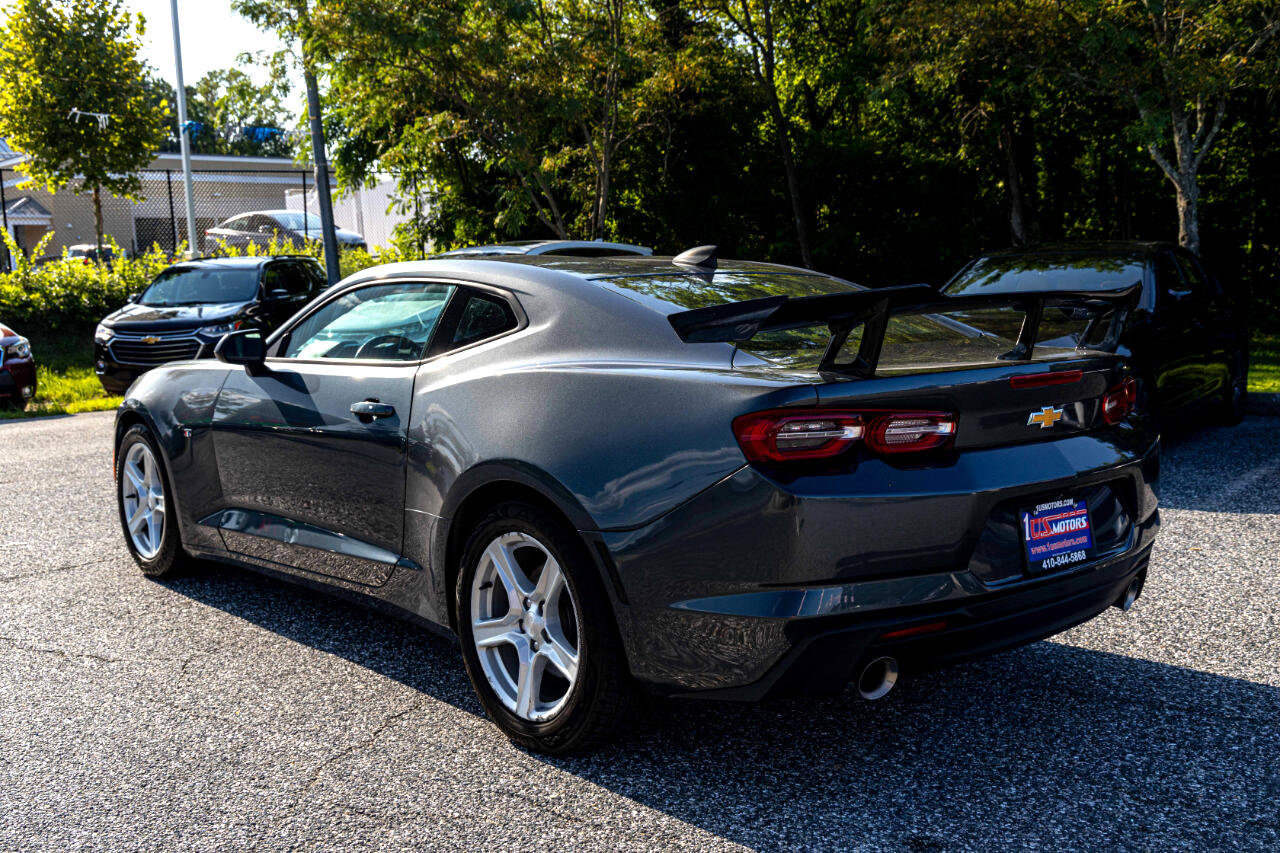 Used 2020 Chevrolet Camaro LT image 4