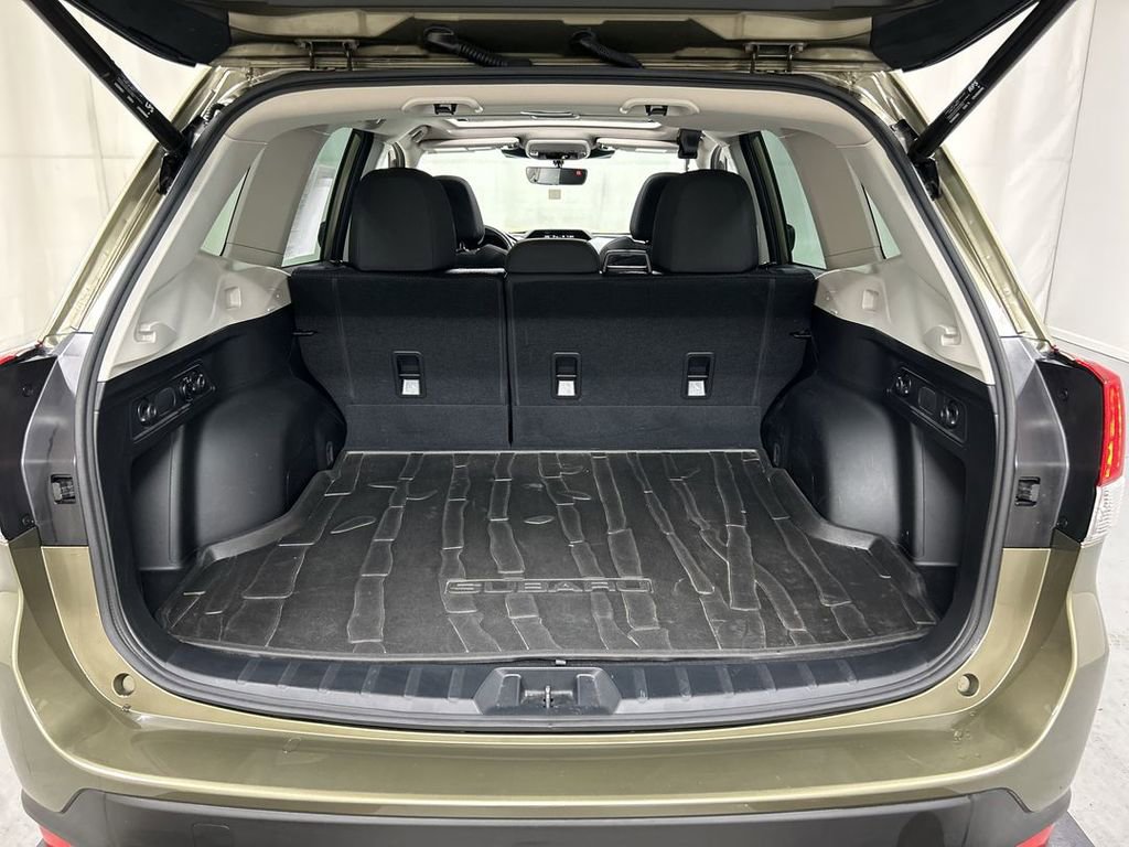 Used 2023 Subaru Forester Premium image 22