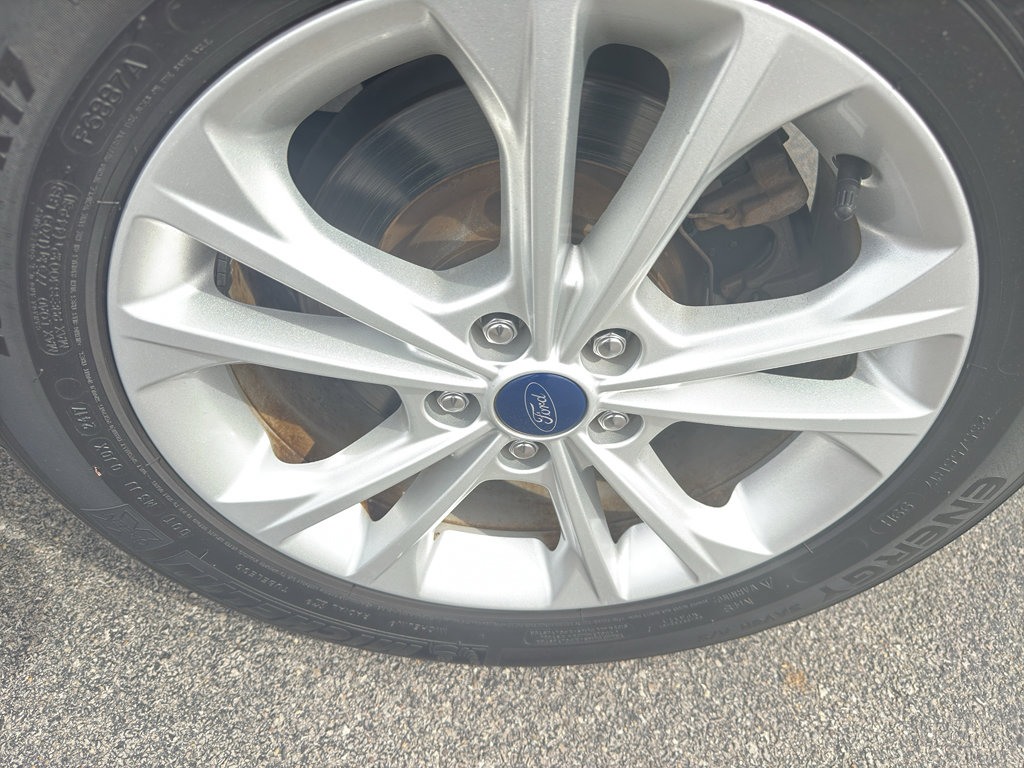 Used 2017 Ford Escape SE w/ Equipment Group 201A image 30