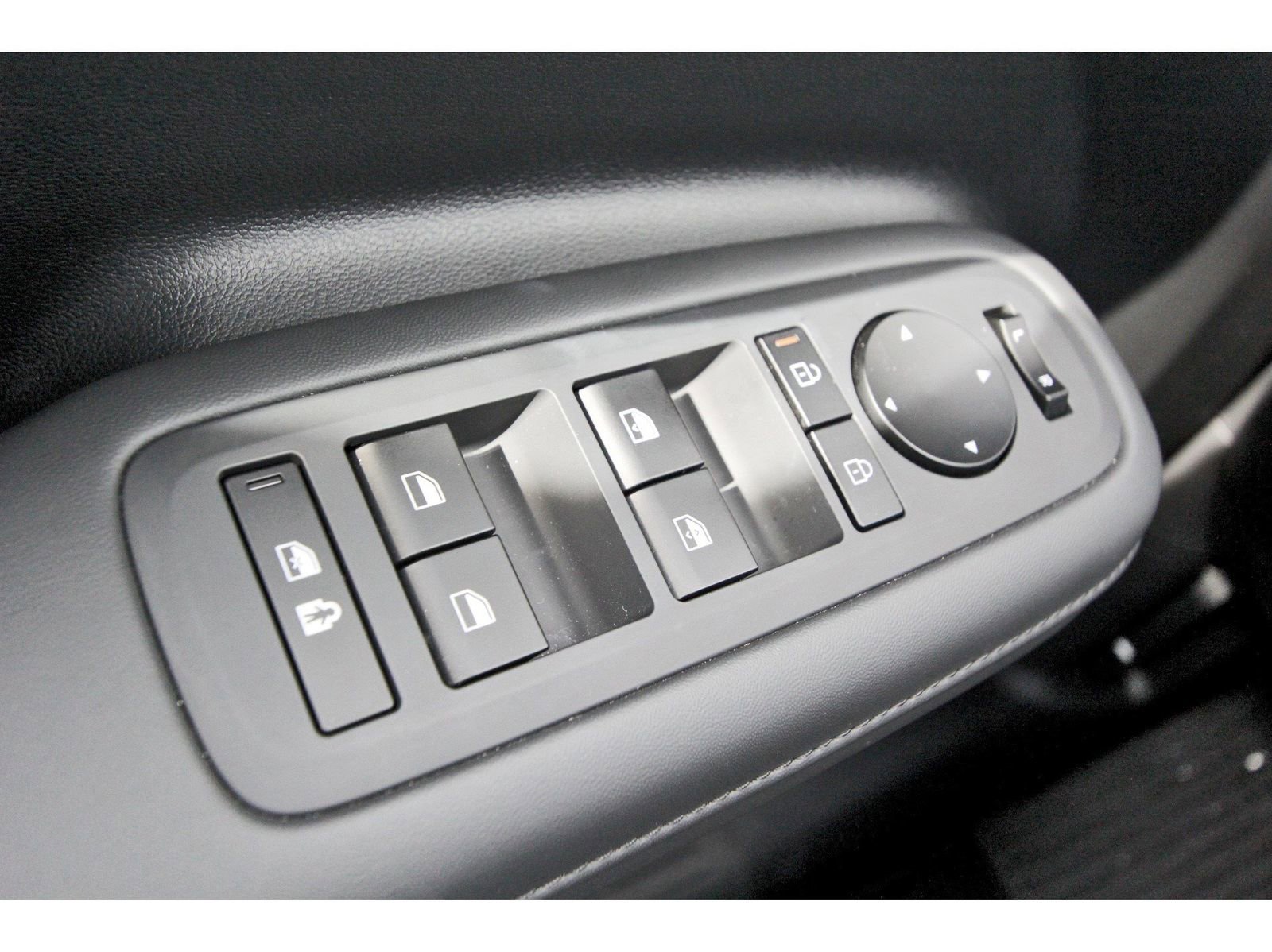 Used 2025 Hyundai Santa Fe SEL image 23