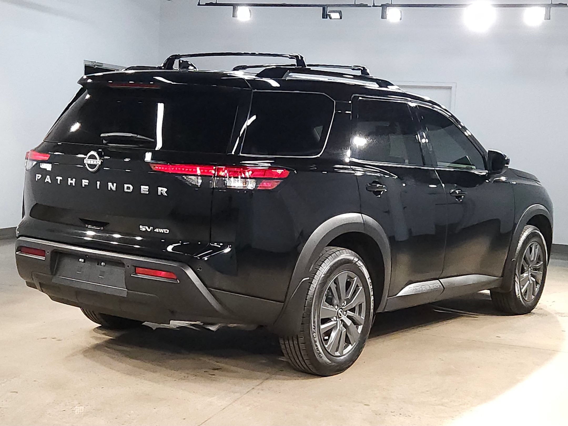 Used 2024 Nissan Pathfinder SV AWD/4WD image 7