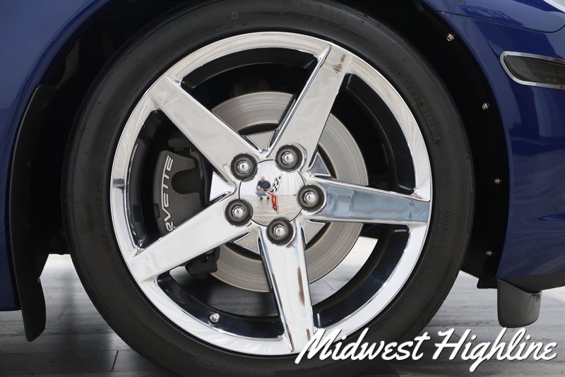Used 2006 Chevrolet Corvette Coupe w/ Preferred Equipment Group RWD image 25
