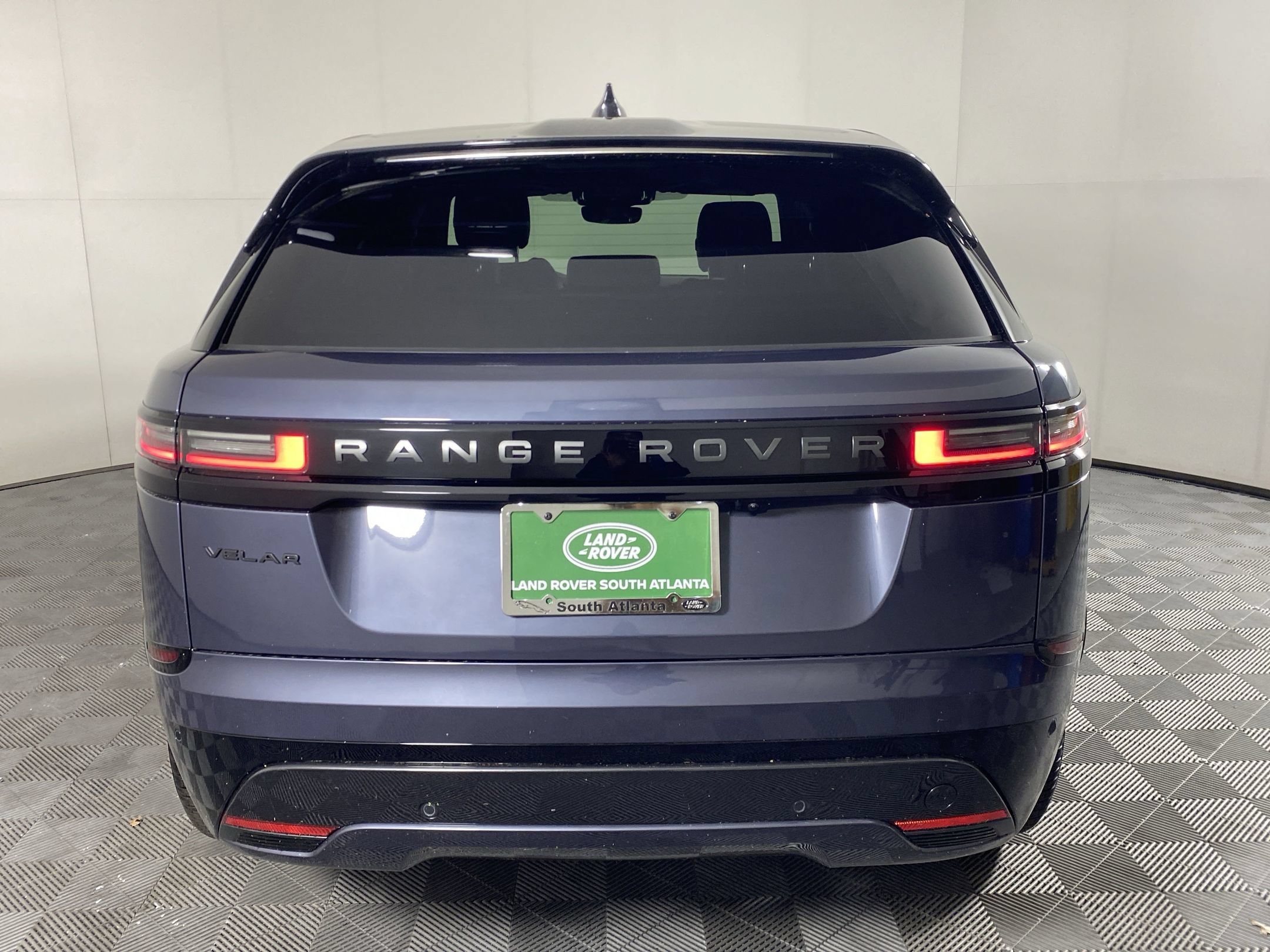 Used 2026 Land Rover Range Rover Velar Dynamic SE AWD/4WD image 8
