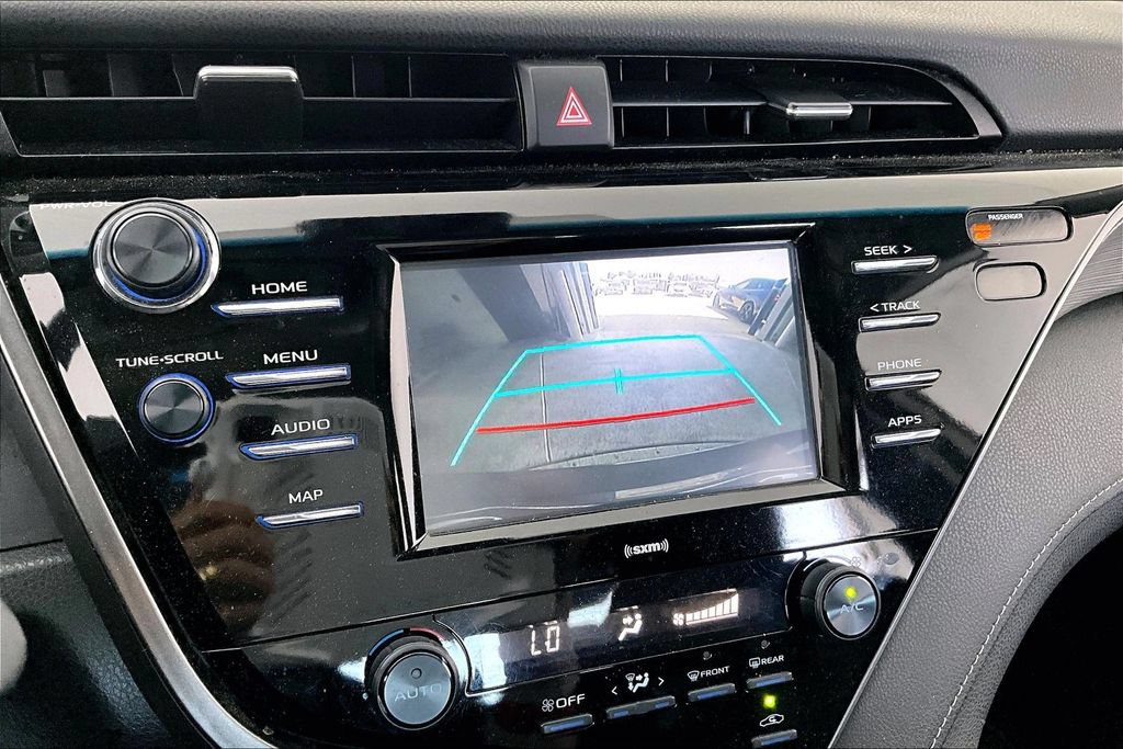 Used 2020 Toyota Camry SE FWD image 27