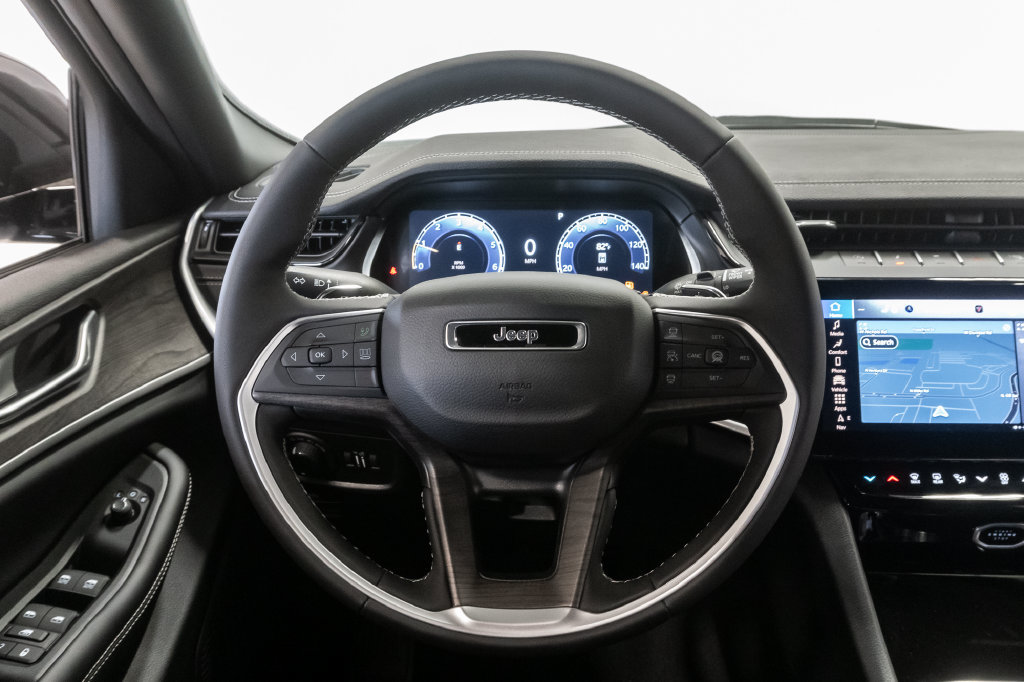 New 2026 Jeep Grand Cherokee Altitude AWD/4WD image 14