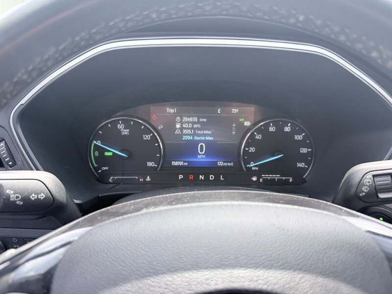 Used 2022 Ford Escape SE w/ SE Sport Appearance Package FWD image 16