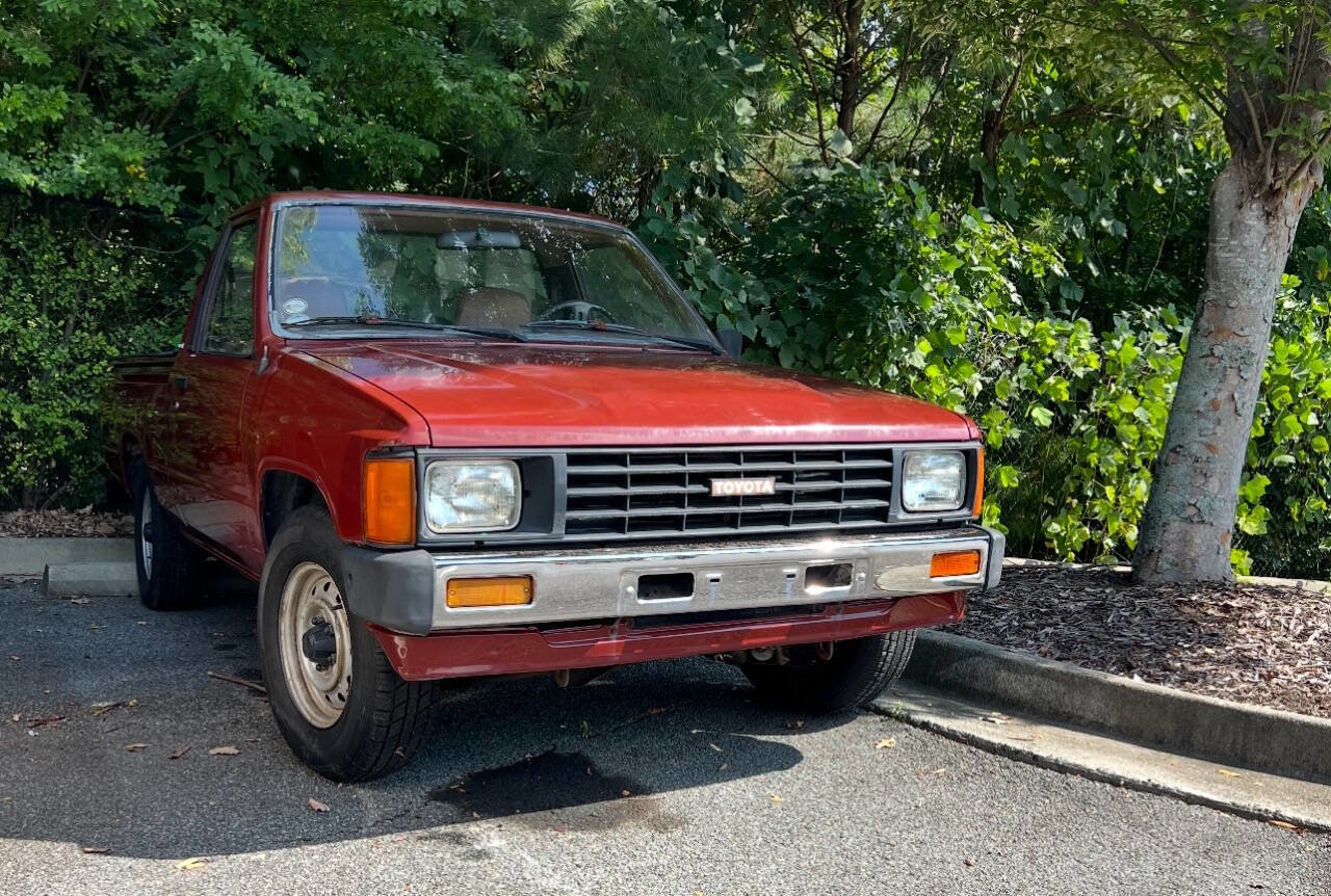 Used 1986 Toyota Pickup 2WD Regular Cab