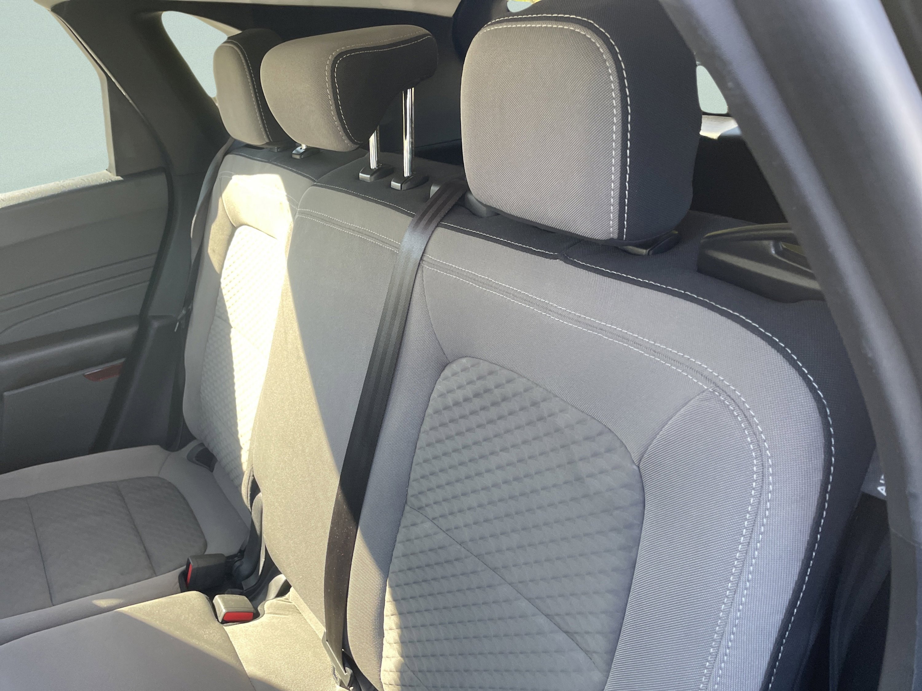 Used 2022 Ford Escape SE image 11