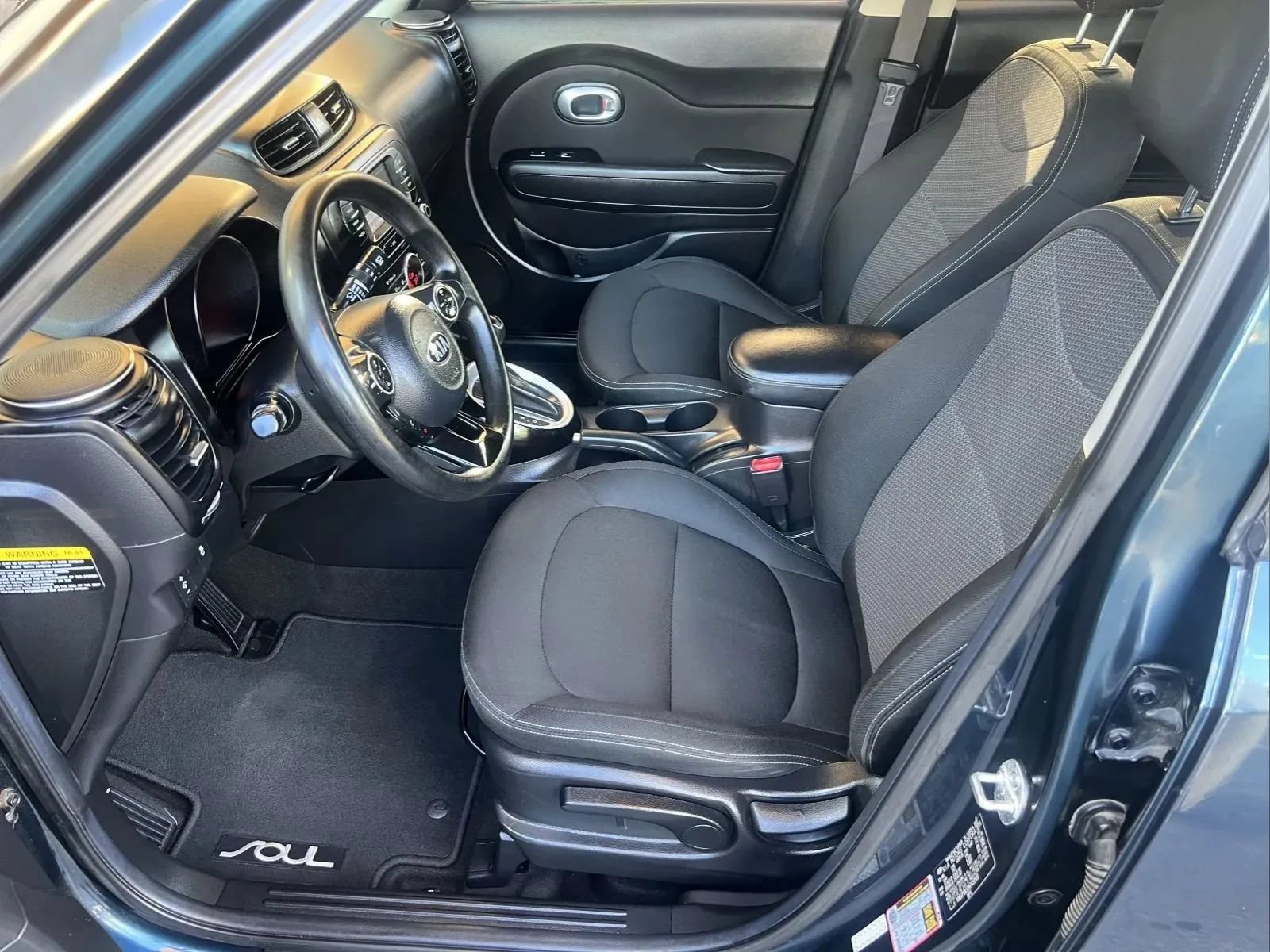Used 2017 Kia Soul + FWD image 7
