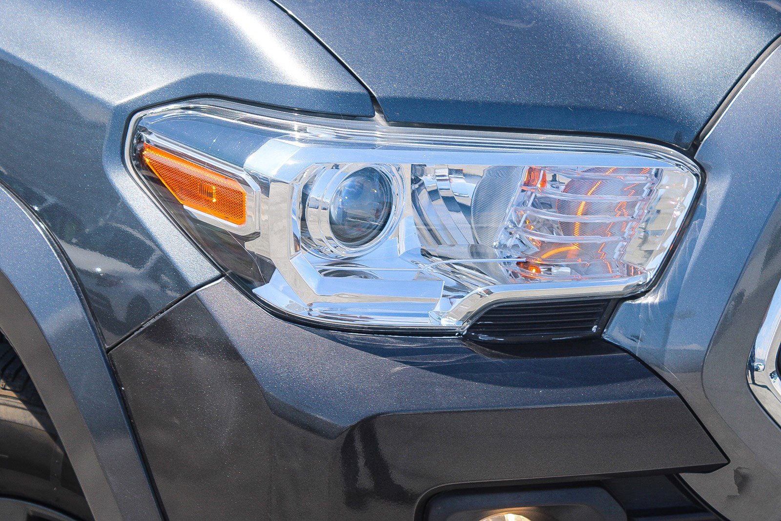 Used 2023 Toyota Tacoma SR5 image 2