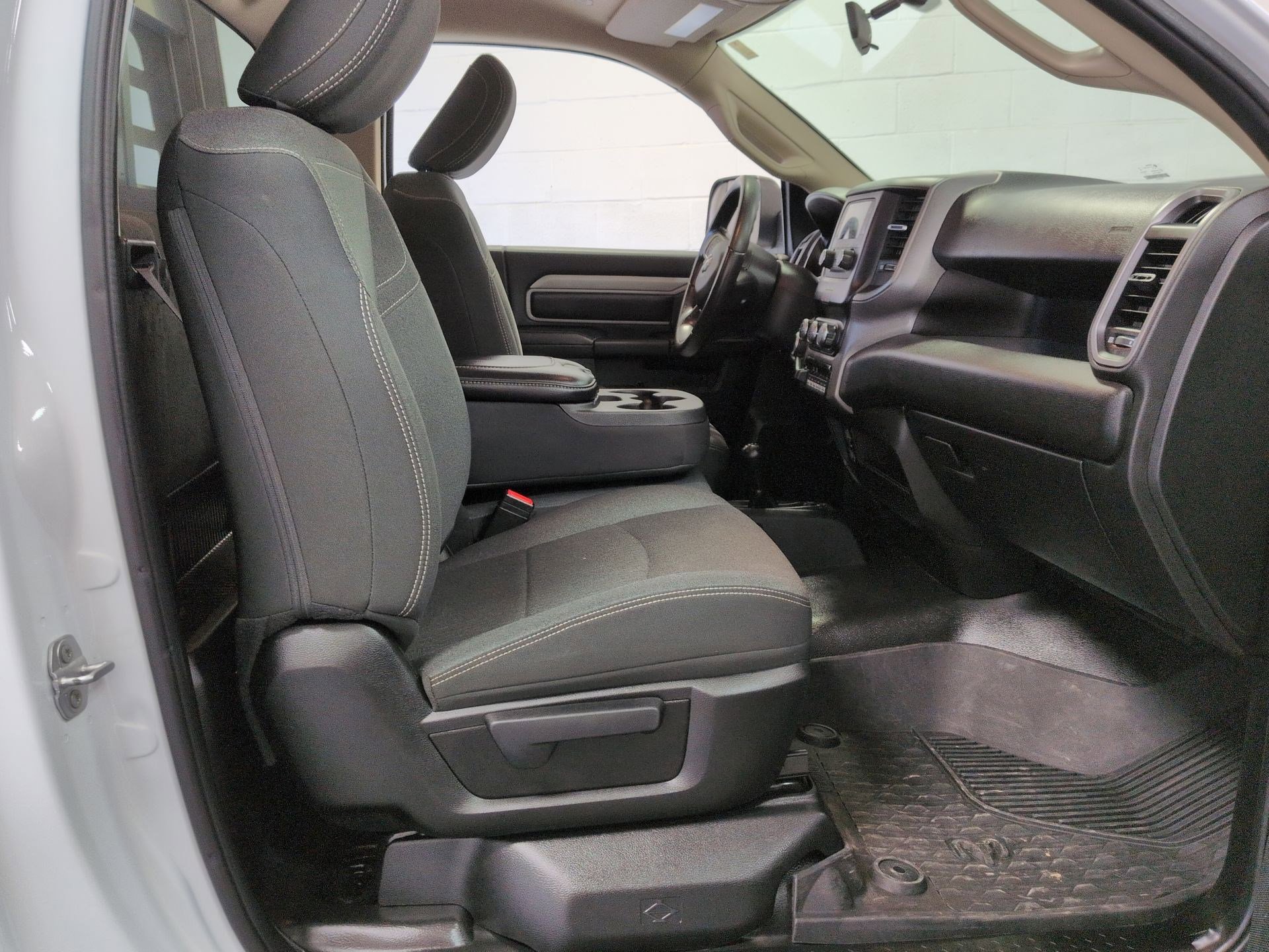 Used 2020 RAM 3500 Tradesman image 21