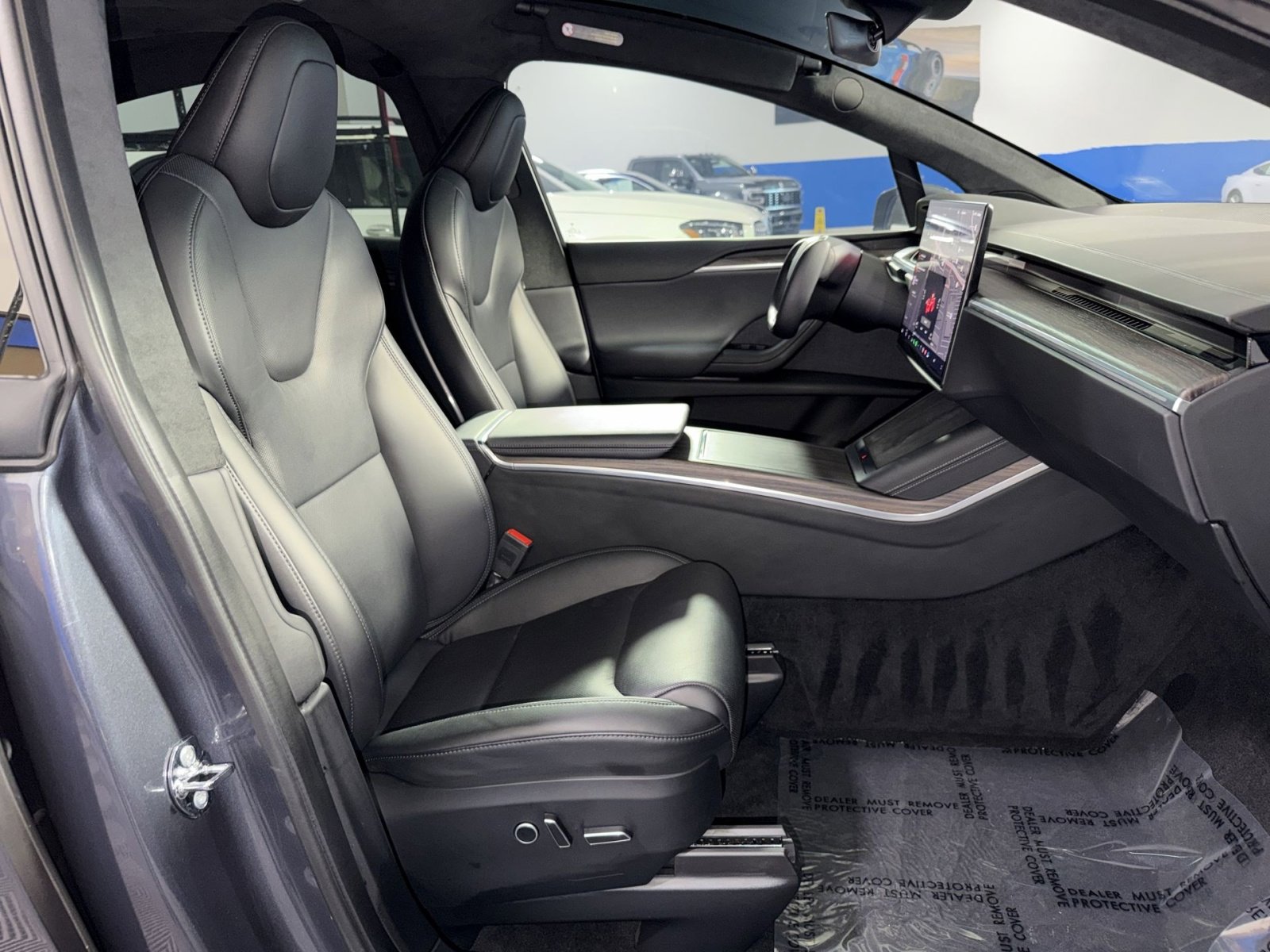 Used 2023 Tesla Model X image 28