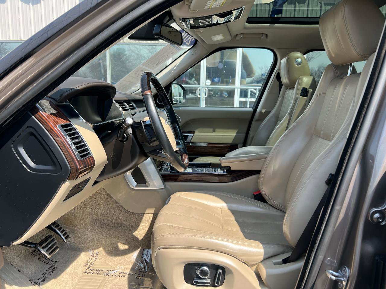 Used 2016 Land Rover Range Rover Supercharged AWD/4WD image 11