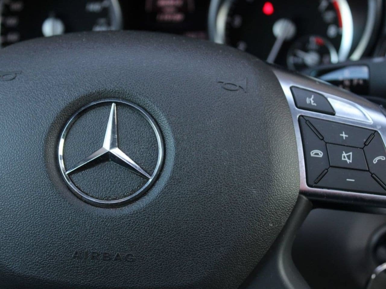 Used 2015 Mercedes-Benz ML 350 2WD image 25