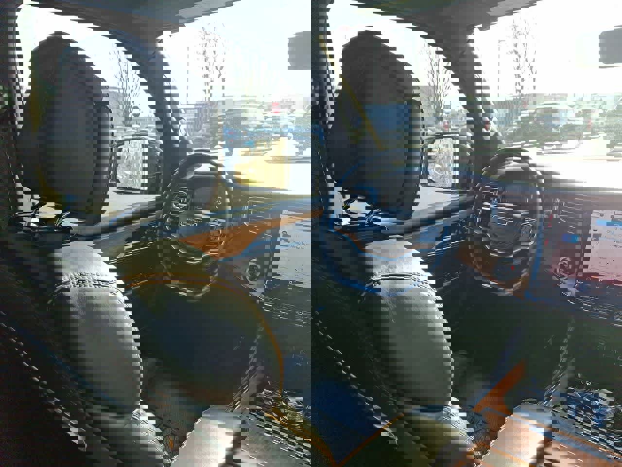 Used 2024 Jeep Grand Wagoneer L Series III image 15