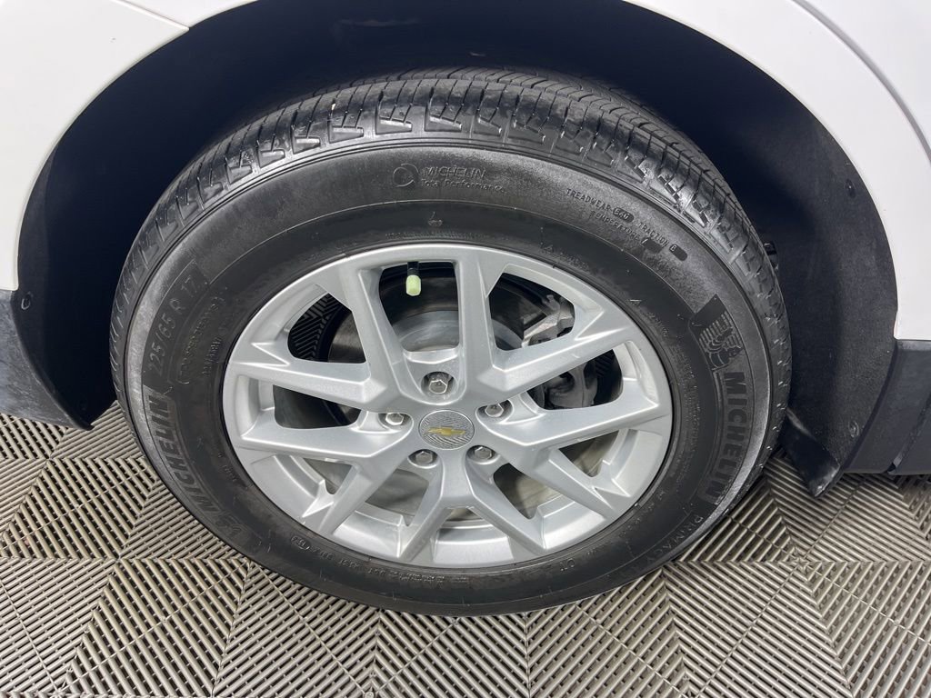 Certified 2024 Chevrolet Equinox LT FWD image 13